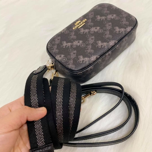 COACH CONVERTIBLE BELT BAG WITH HORSE & CARRIAGE P - Picture 2 of 5